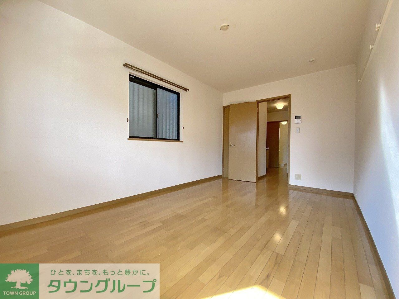 物件内観写真3　(フローリング)