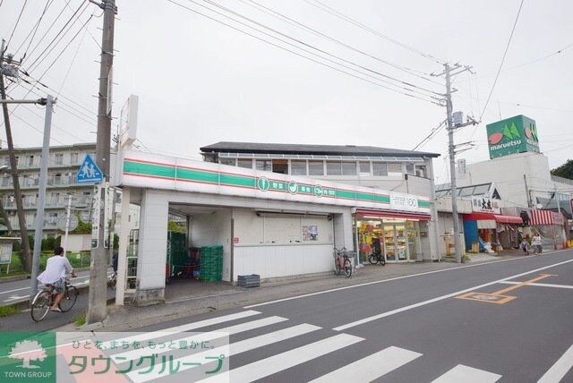 ローソンストア100七里店