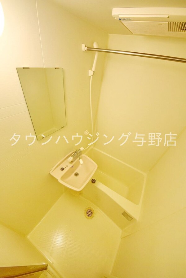 洗面(バス／シャワールーム等)