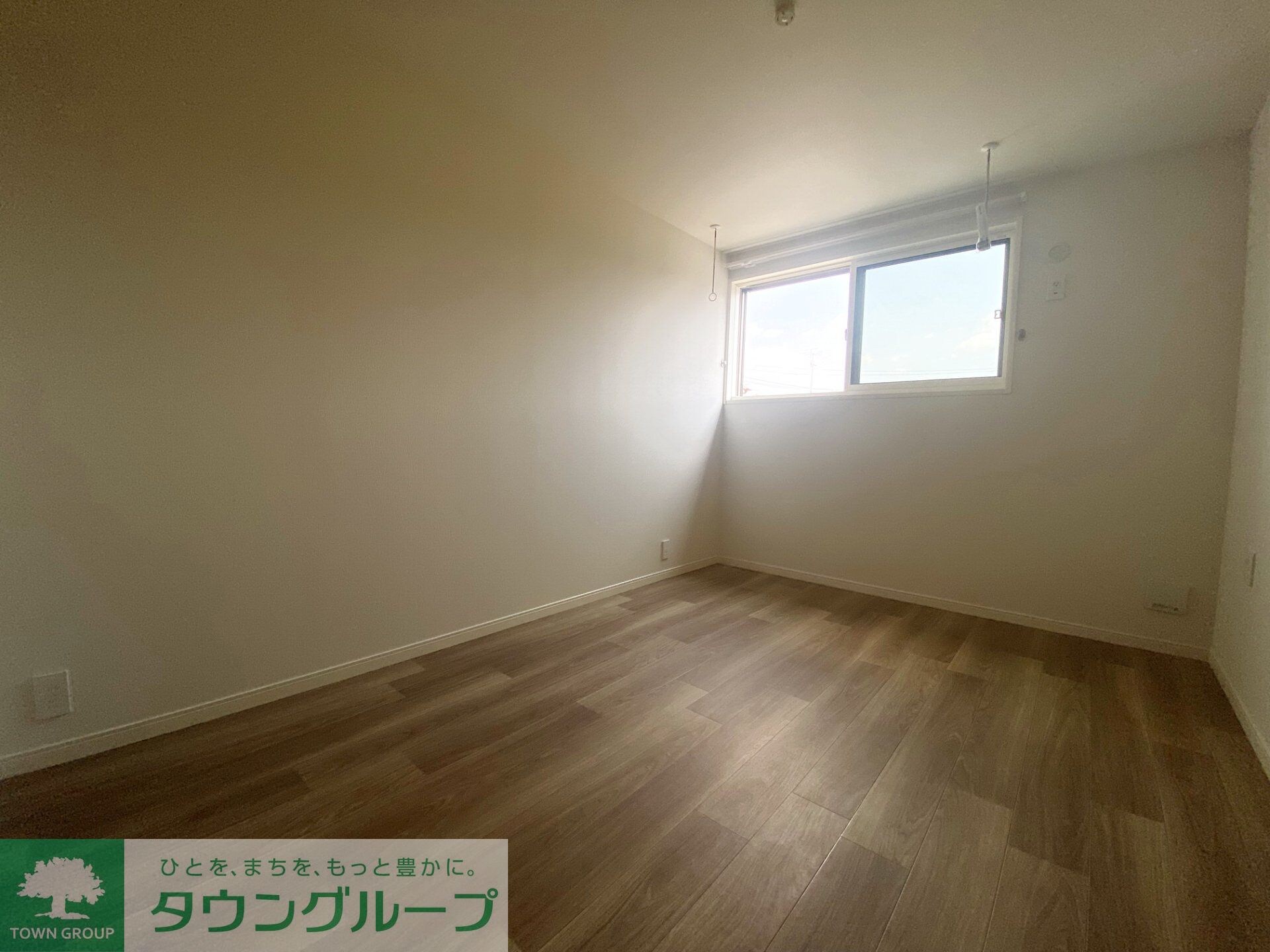 物件内観写真10　(リビング/居室)