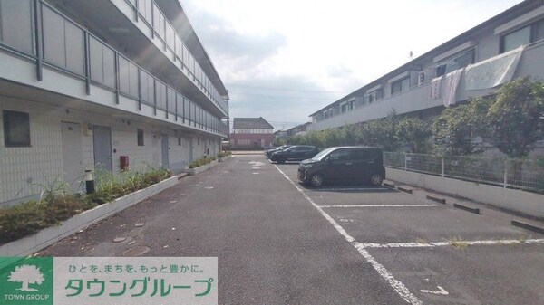 駐車場(駐車場)