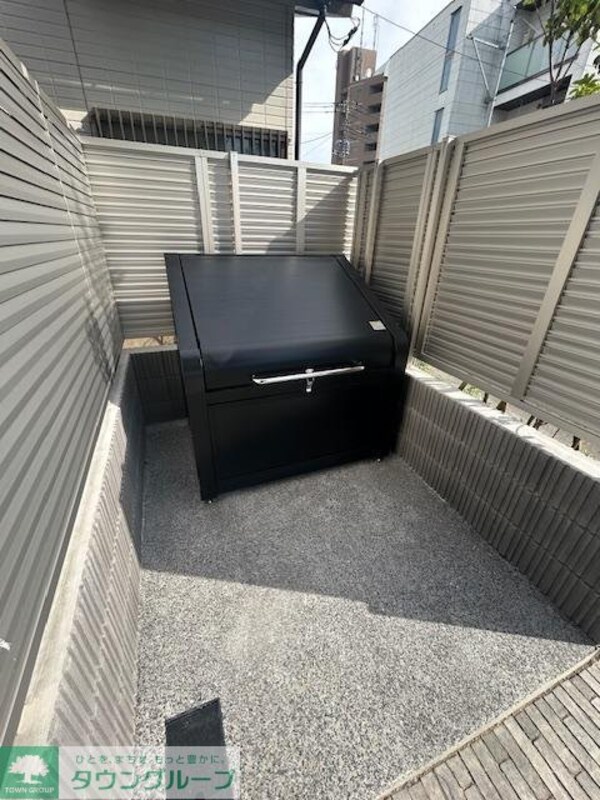 設備(庭)