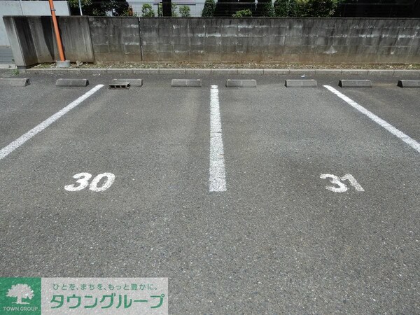 駐車場(駐車場)