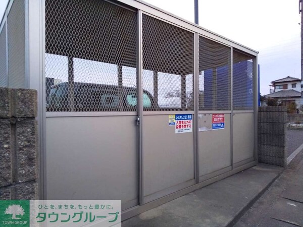 設備(ゴミ庫)