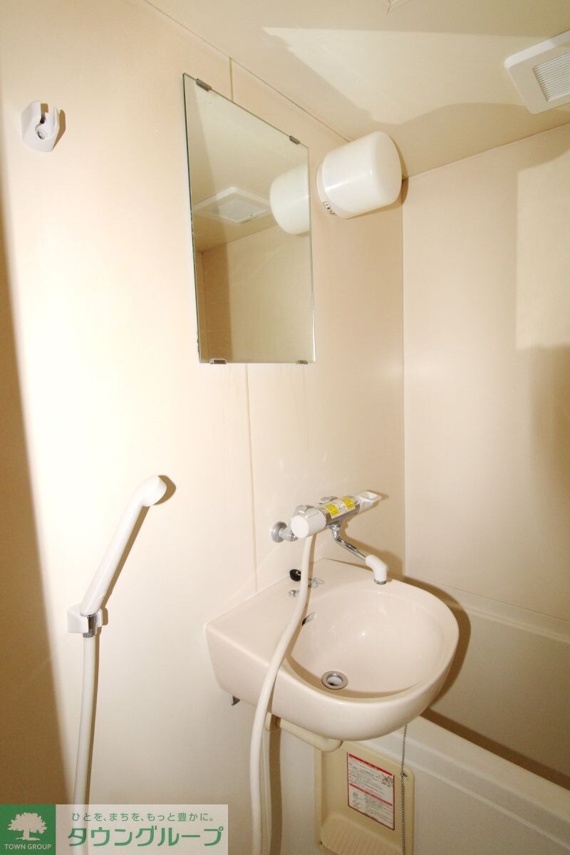 物件内観写真9　(洗面)