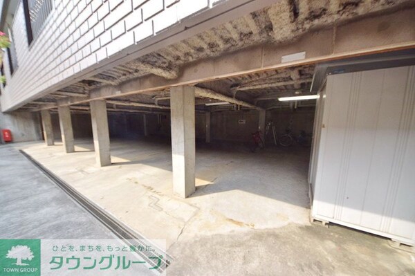 駐車場(駐車場)