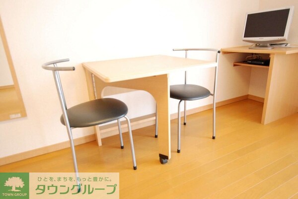 リビング・居室(※1Ｆはフローリング　2Ｆ以上は絨毯使用です。)