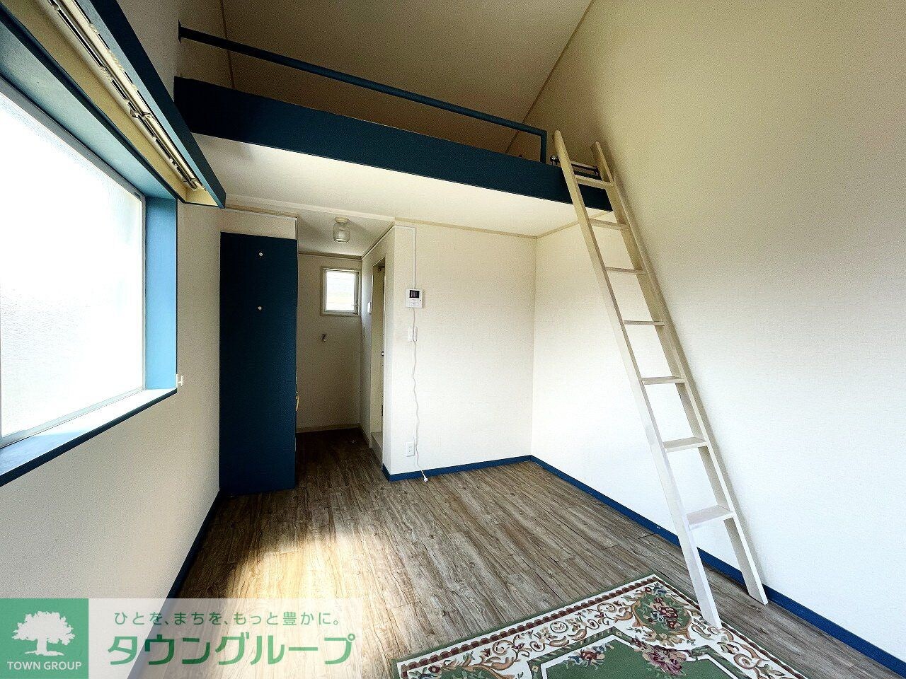 物件内観写真2　(庭)