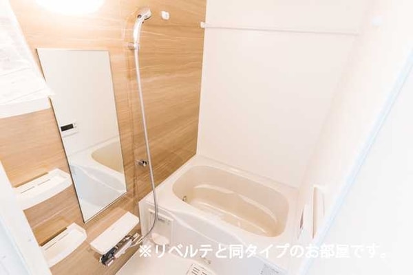 バス／シャワールーム等(※同施工会社写真)