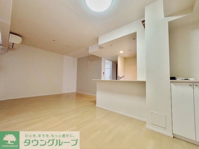 物件内観写真19　(リビング/居室)