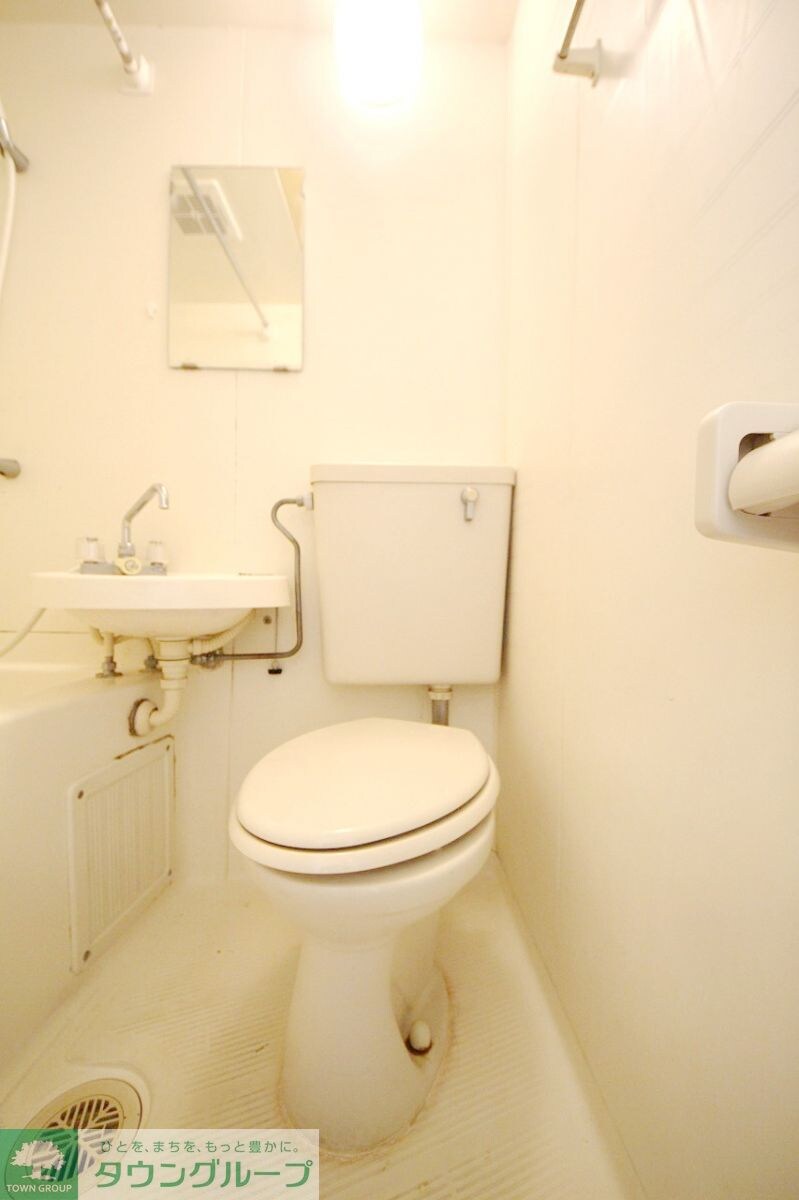物件内観写真4　(トイレ)