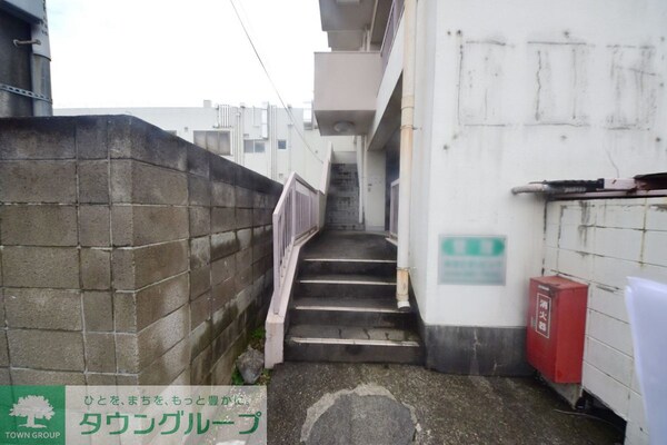 エントランス(庭)