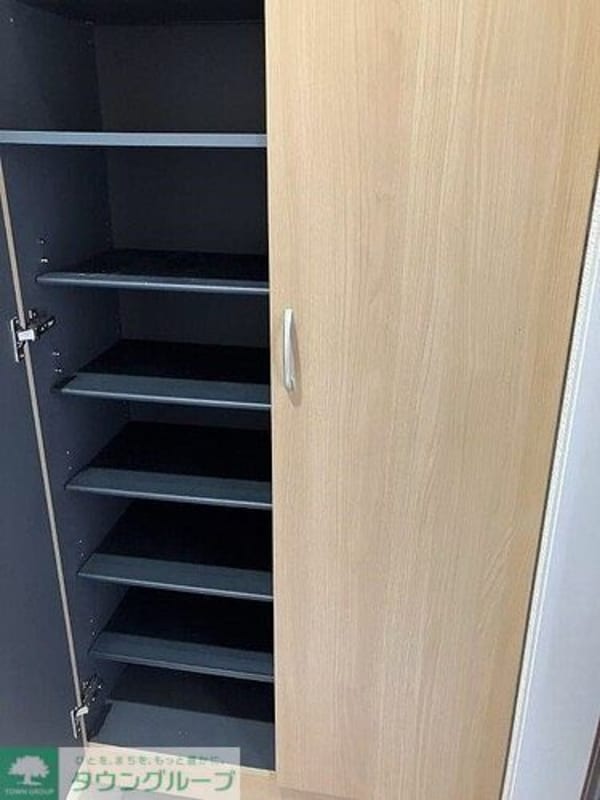 その他(下足入　内装前)