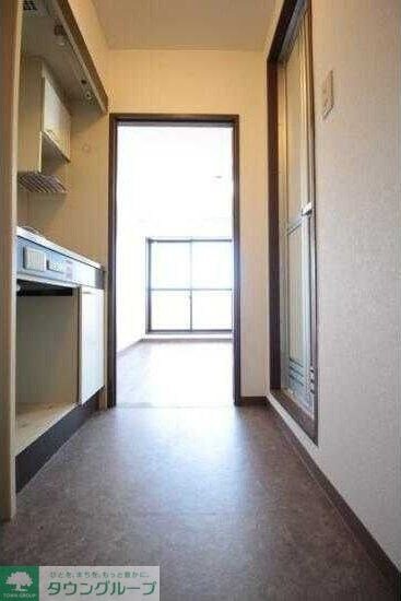 物件内観写真10　(玄関)