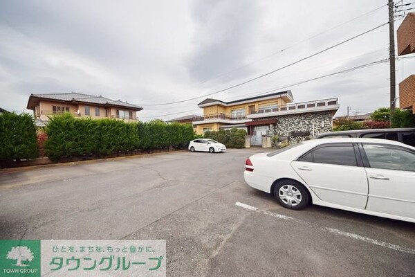 駐車場(駐車場)