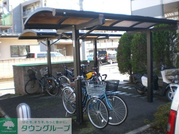 共有部分(屋根付き駐輪場)