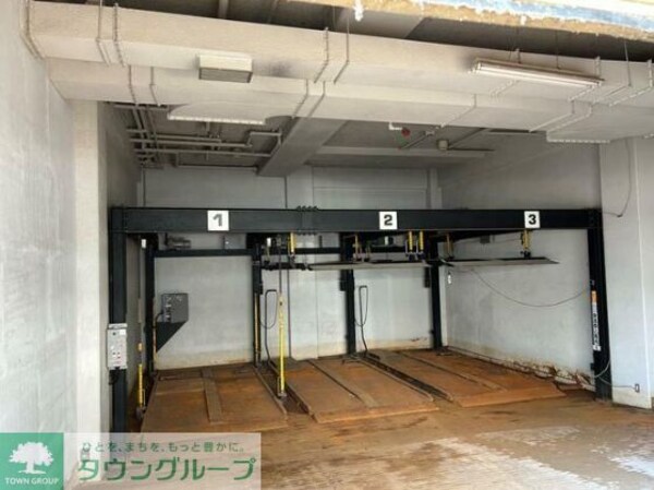 駐車場(駐車場)