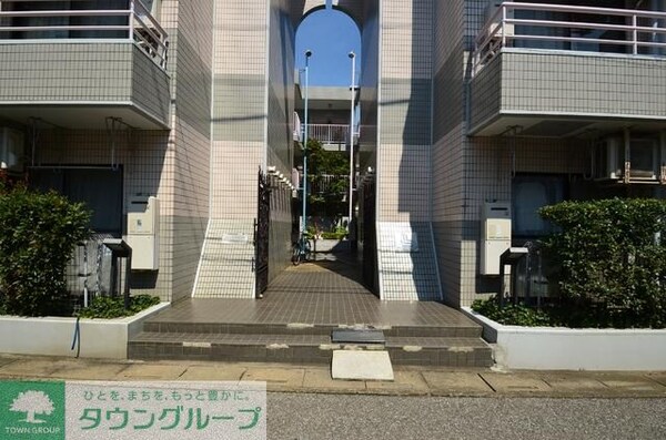 エントランス(エントランス)