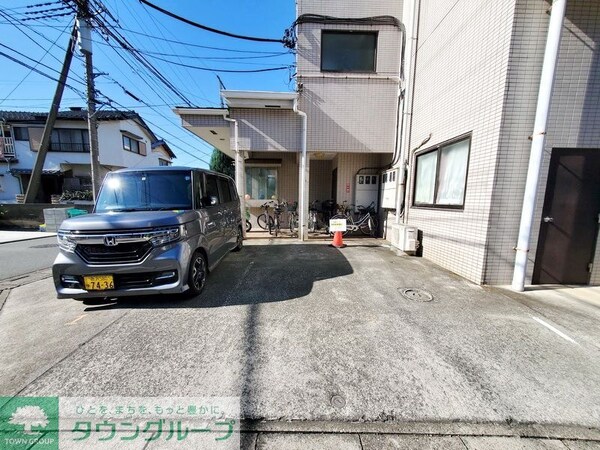 駐車場(駐車場)