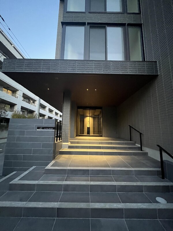 エントランス(エントランス)