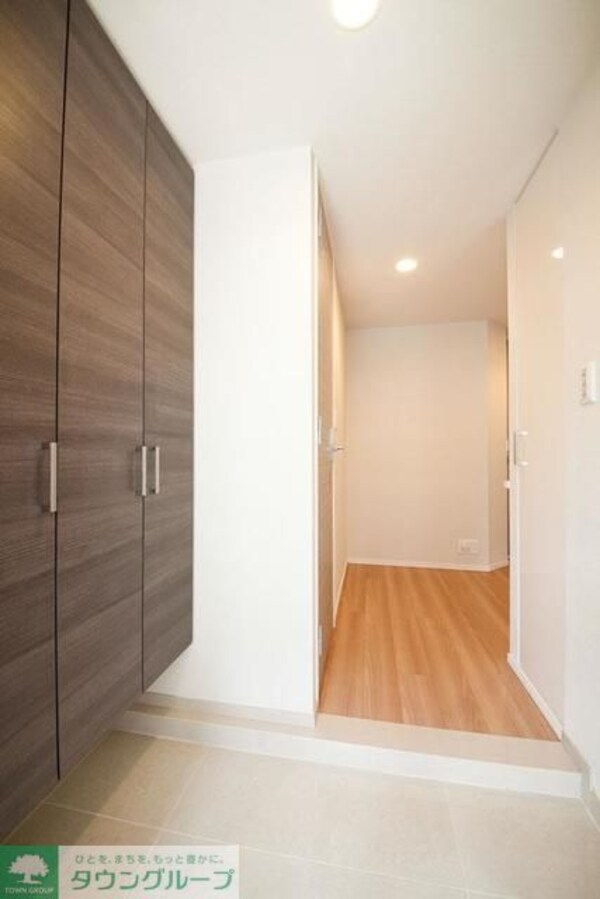 玄関(※写真は同タイプ住戸です。)
