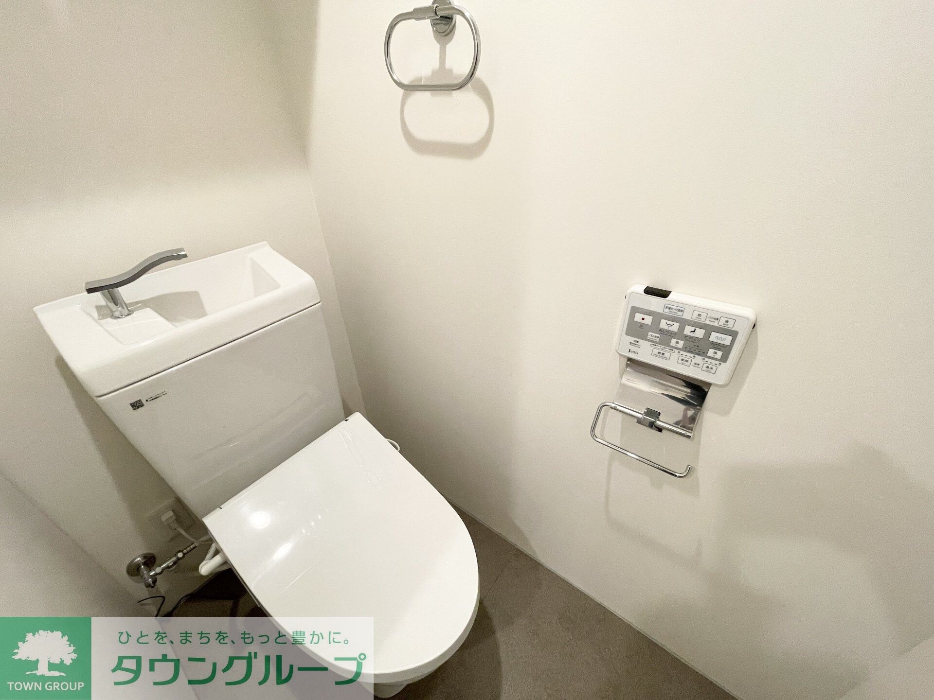 物件内観写真15　(トイレ)