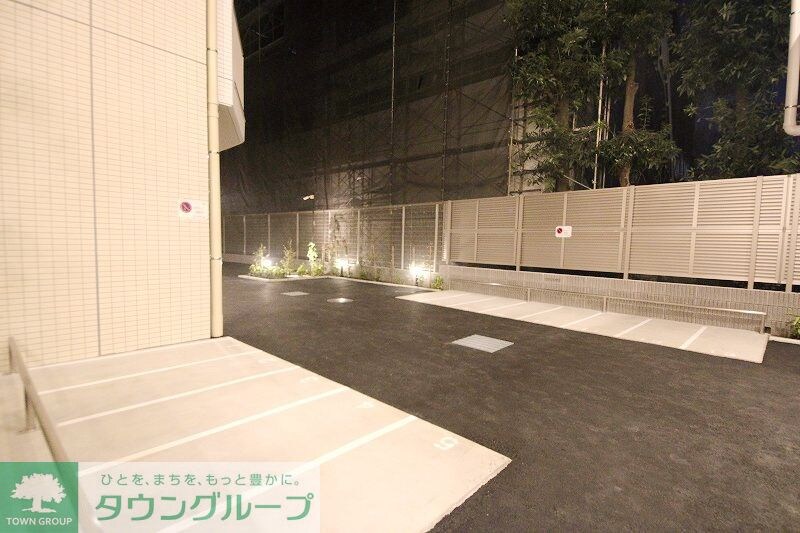 物件内観写真3　(庭)