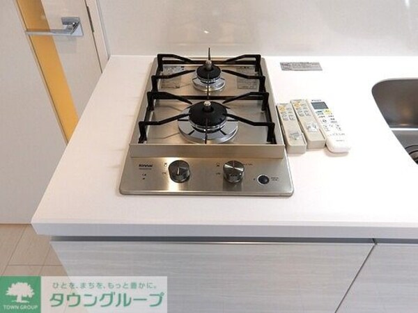 設備(コンロ　※同タイプ別部屋2025.11新築未入居時撮影)