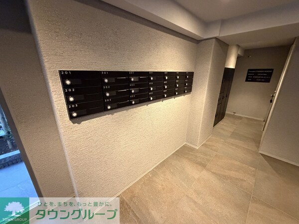 その他(ロビー　※2025年11月新築未入居時撮影)