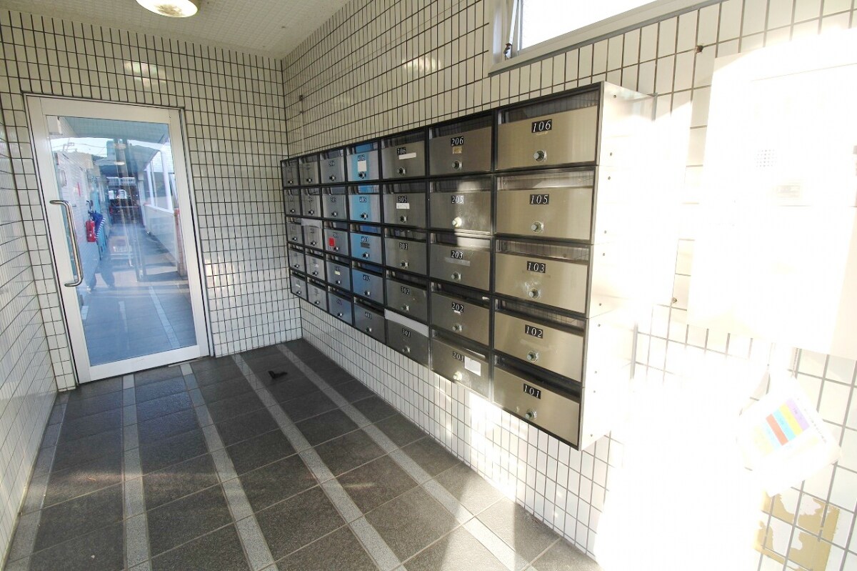 物件内観写真4　(集合ポスト)
