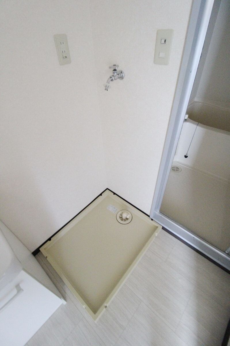 物件内観写真13　(防水パン)