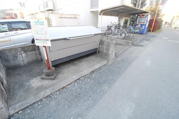 共有部分(ゴミ置き場)