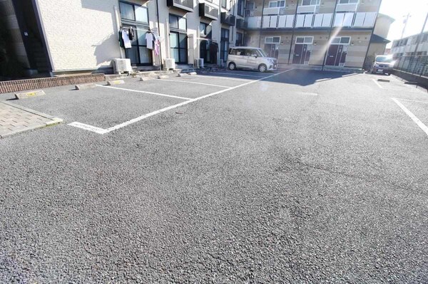 駐車場(駐車場)