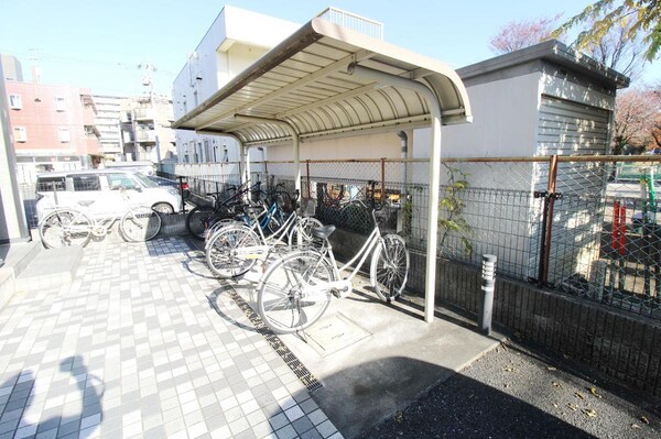 駐車場(駐車場)