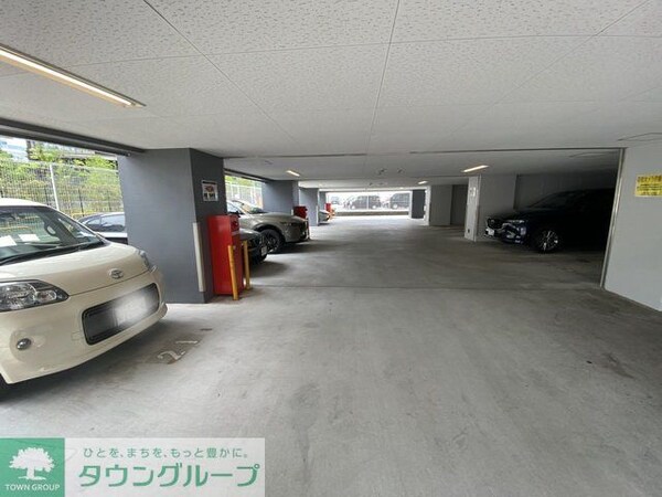 駐車場(駐車場)