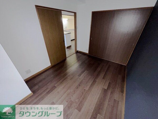 寝室(収納)