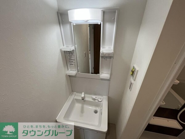 洗面(収納スペースもいくつかあります)