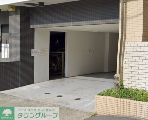 駐車場(エントランス)
