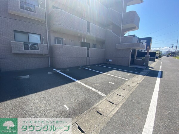 駐車場(駐車場)