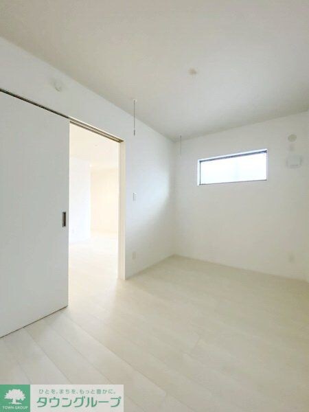 物件内観写真7　(リビング/居室)