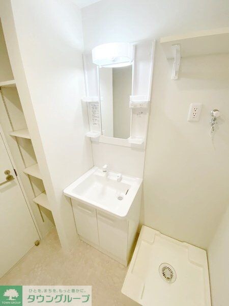 物件内観写真12　(洗面)