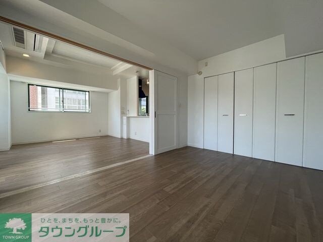 物件内観写真9　(リビング/居室)