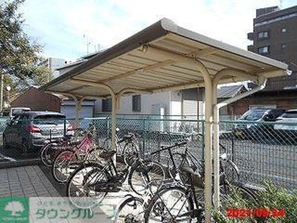 その他(屋根付き駐輪場)