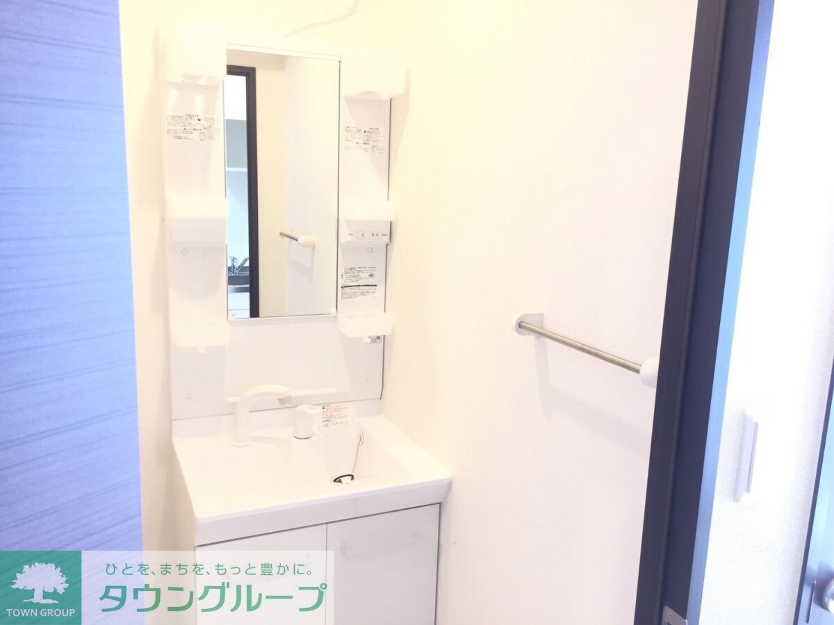 物件内観写真2　(独立洗面台)