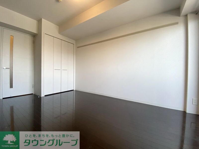 物件内観写真2　(リビング/居室)