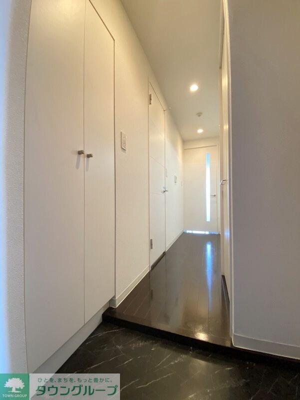 物件内観写真12　(玄関)