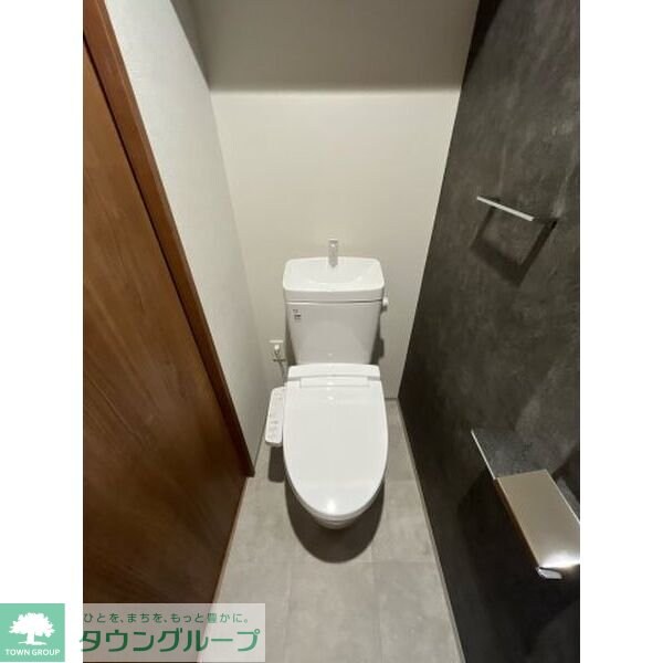 物件内観写真8　(トイレ)