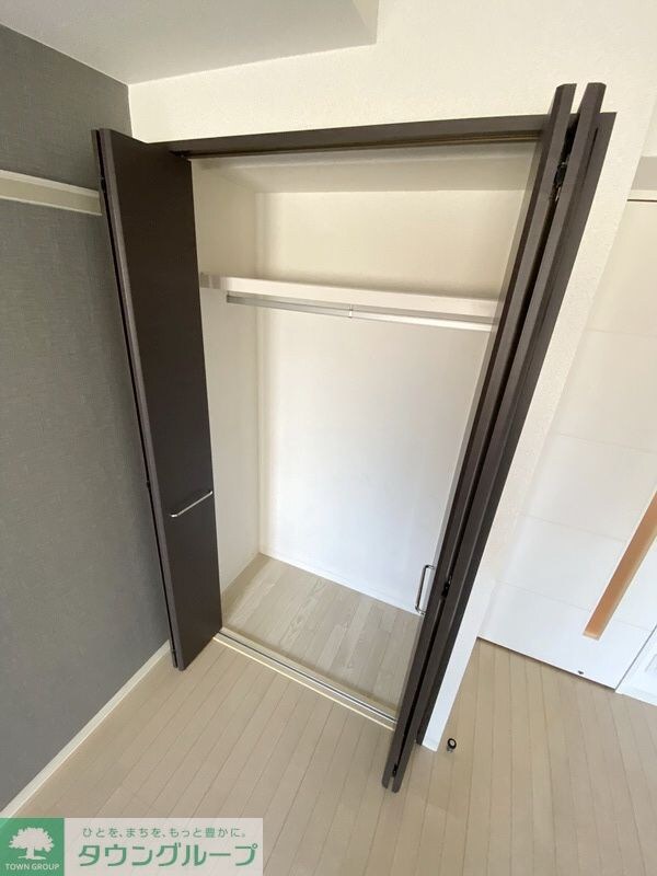 物件内観写真10　(収納)