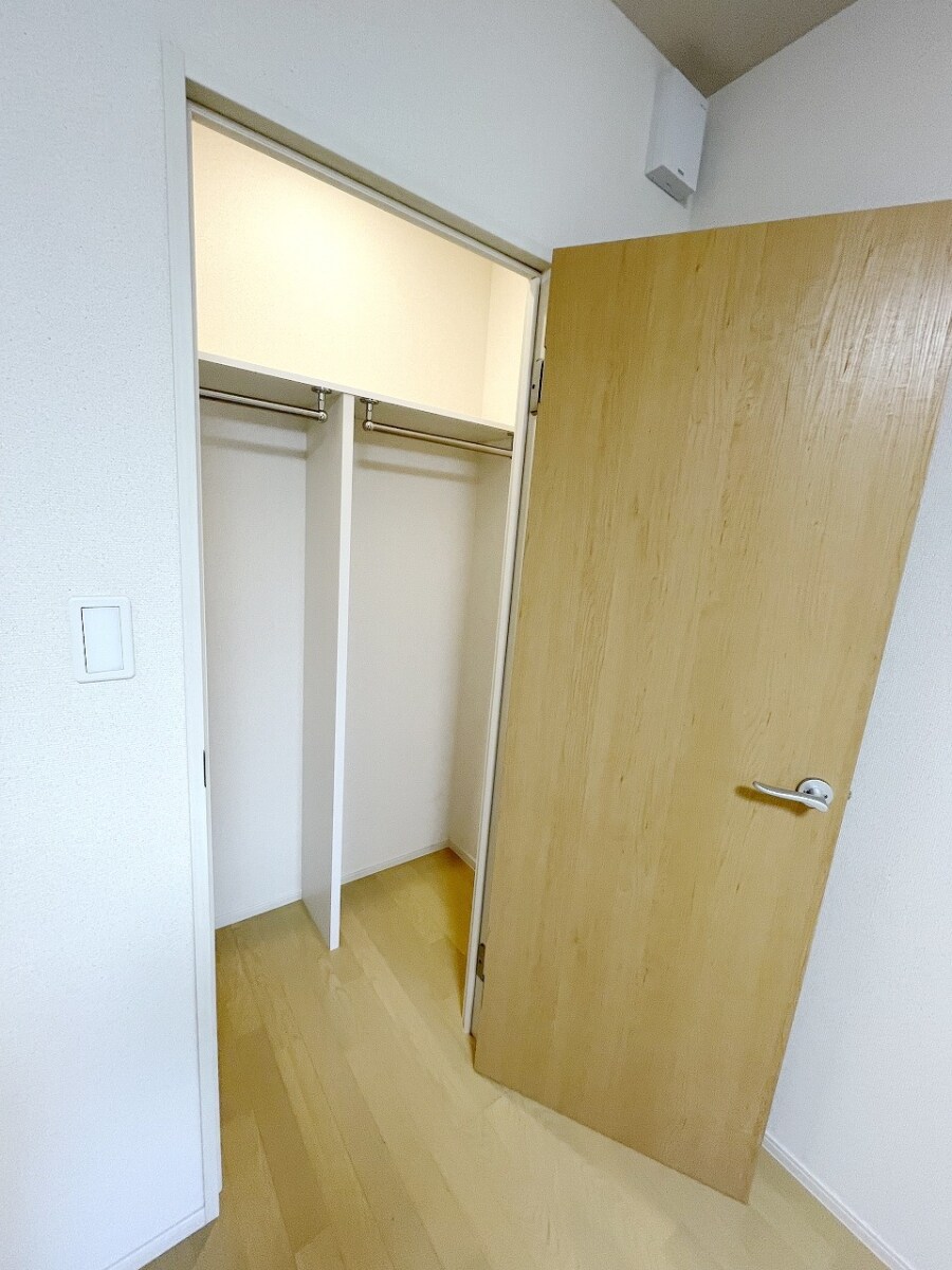 物件内観写真17　(収納)