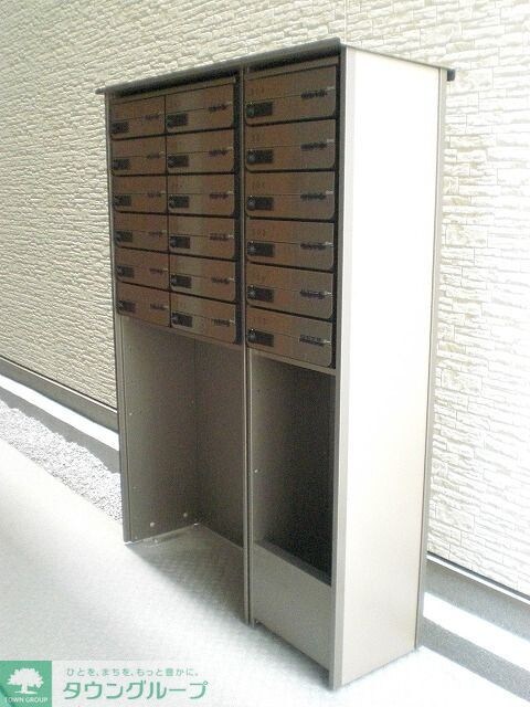 物件内観写真10　(投函ポスト有り。)